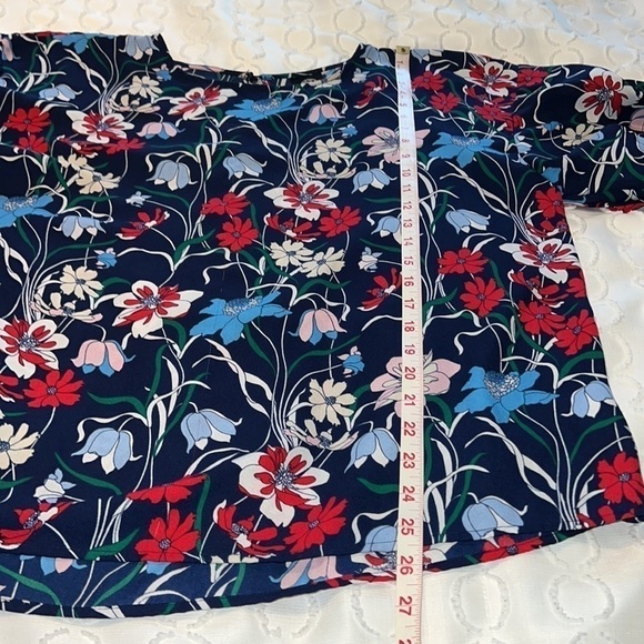 *WOMENS Bobeau large ruffle sleeved top - Picture 7 of 7